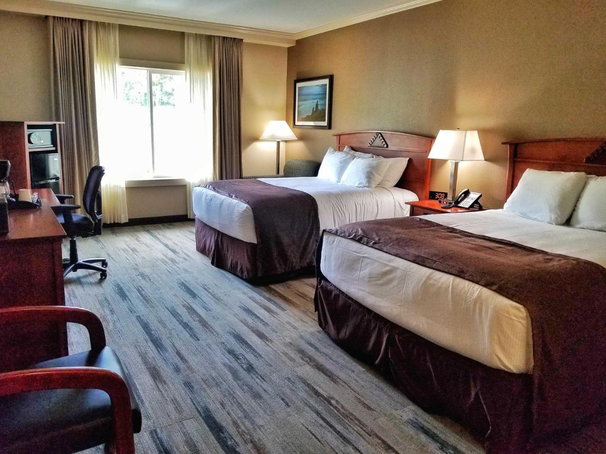Hotel Lucky 7 Casino &