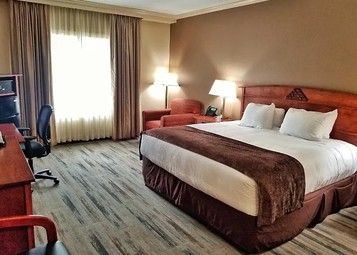 Lucky 7 Casino & Hotel