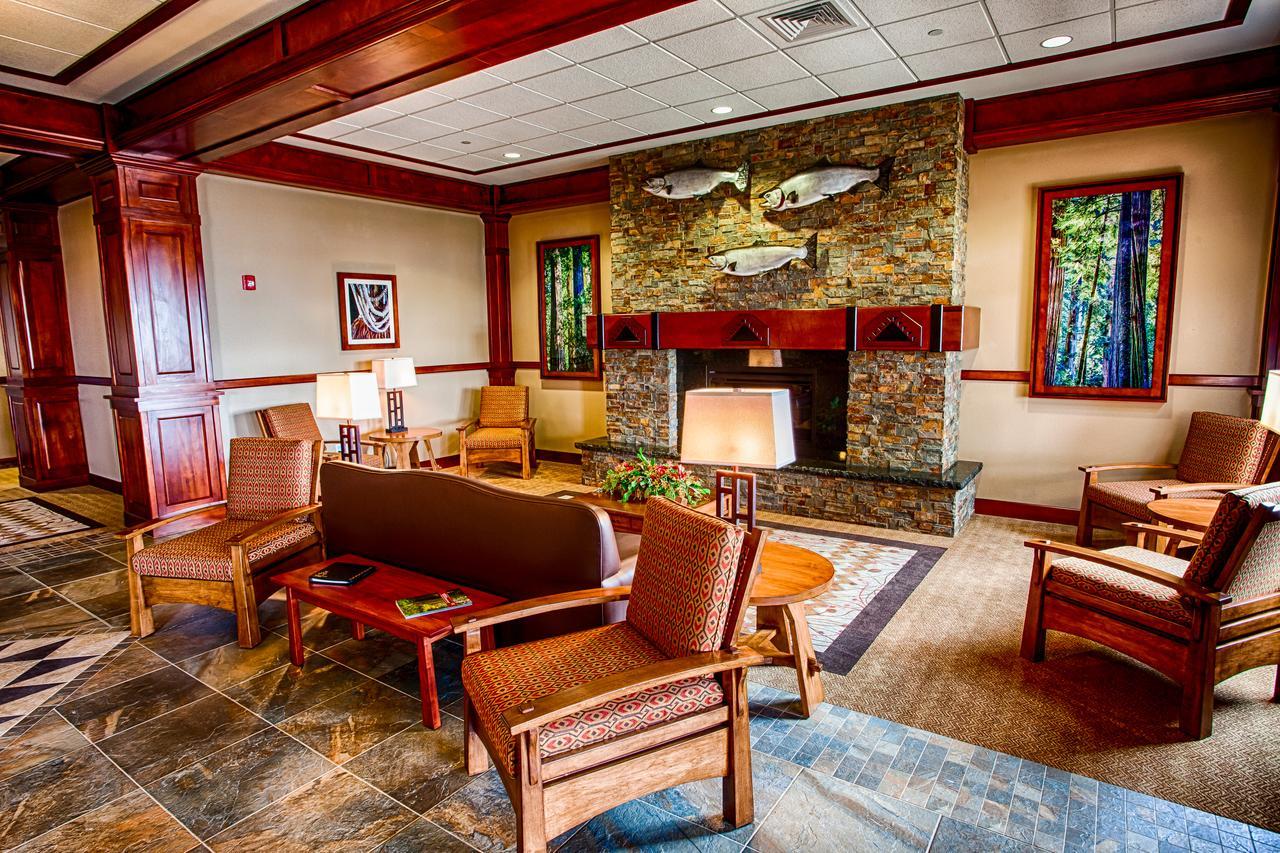 Hotel Lucky 7 Casino & Smith River
