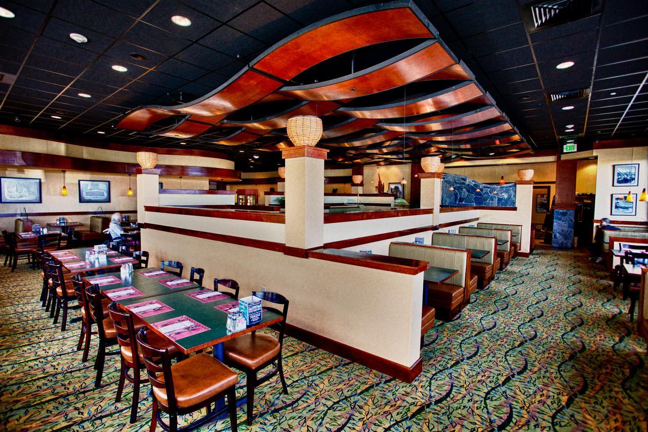 Lucky 7 Casino & Hotel 4*